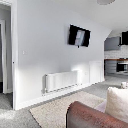 Nelson By The Docks Serviced Apartments By Roomsbooked Gloucester Exterior foto